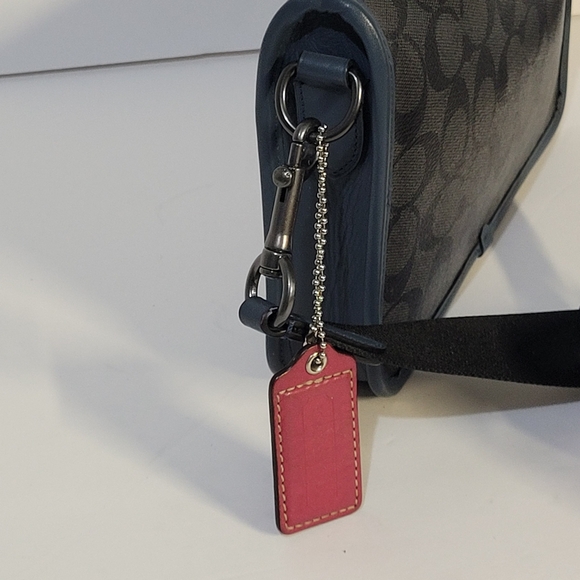 Coach Heritage Mens Crossbody - Picture 8 of 16